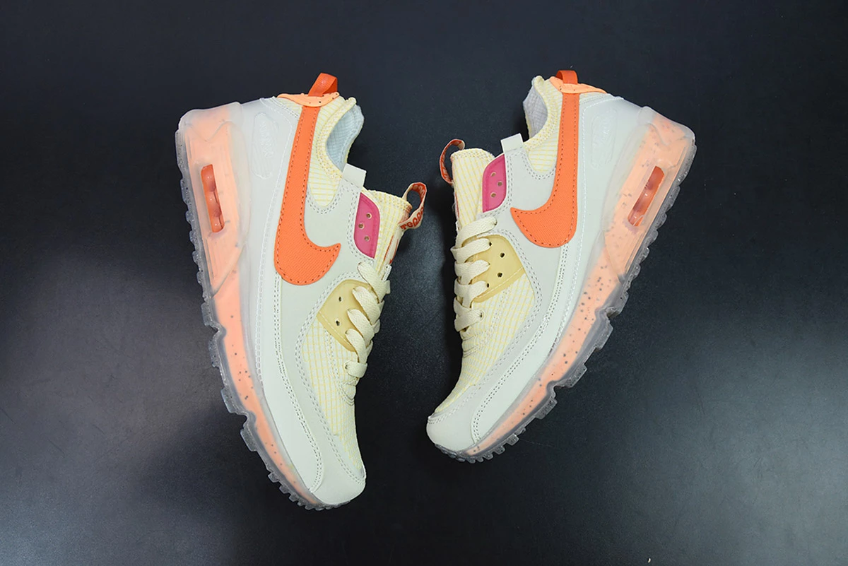 Fit Sporting Goods Nike Air Max 90 Terrascape Pearl White/Hot Curry-Fuel DH2973-200 For Sale 4 Fit Sporting Goods Nike Air Max 90 Terrascape Pearl White/Hot Curry-Fuel DH2973-200 For Sale - Image 4