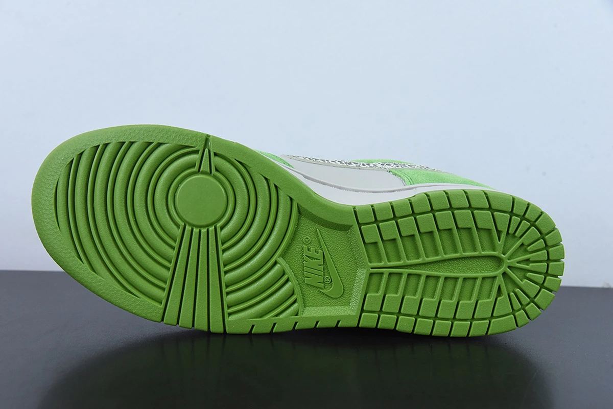 Fit Sporting Goods Nike Dunk Low Safari Swoosh Chlorophyll/Light Iron Ore-Cave Stone For Sale 7 Fit Sporting Goods Nike Dunk Low Safari Swoosh Chlorophyll/Light Iron Ore-Cave Stone For Sale - Image 7