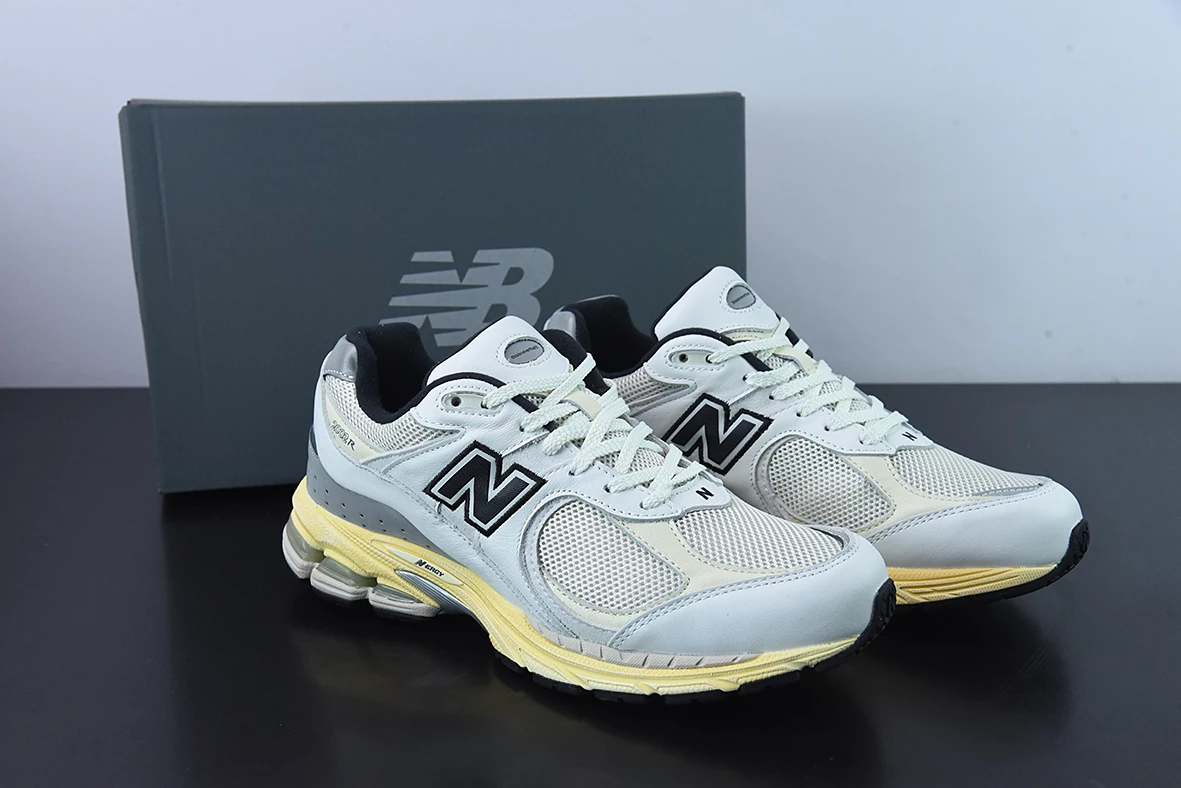 Fit Sporting Goods Thisisneverthat X New Balance 2002R ‘White’ For Sale 1 Fit Sporting Goods Thisisneverthat X New Balance 2002R ‘White’ For Sale
